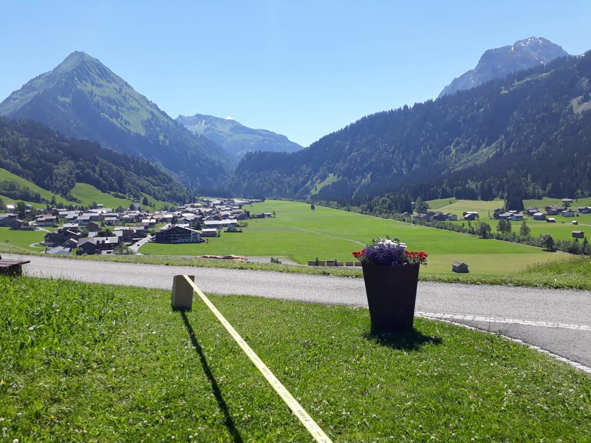 Hotel Haus Erna Schoppernau Esterno foto